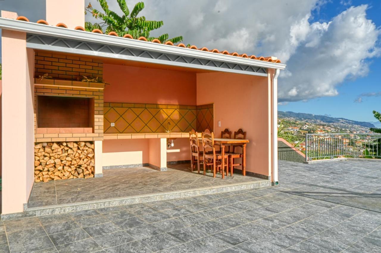 Villa Mendonca, A Home In Madeira Canhas Exterior photo